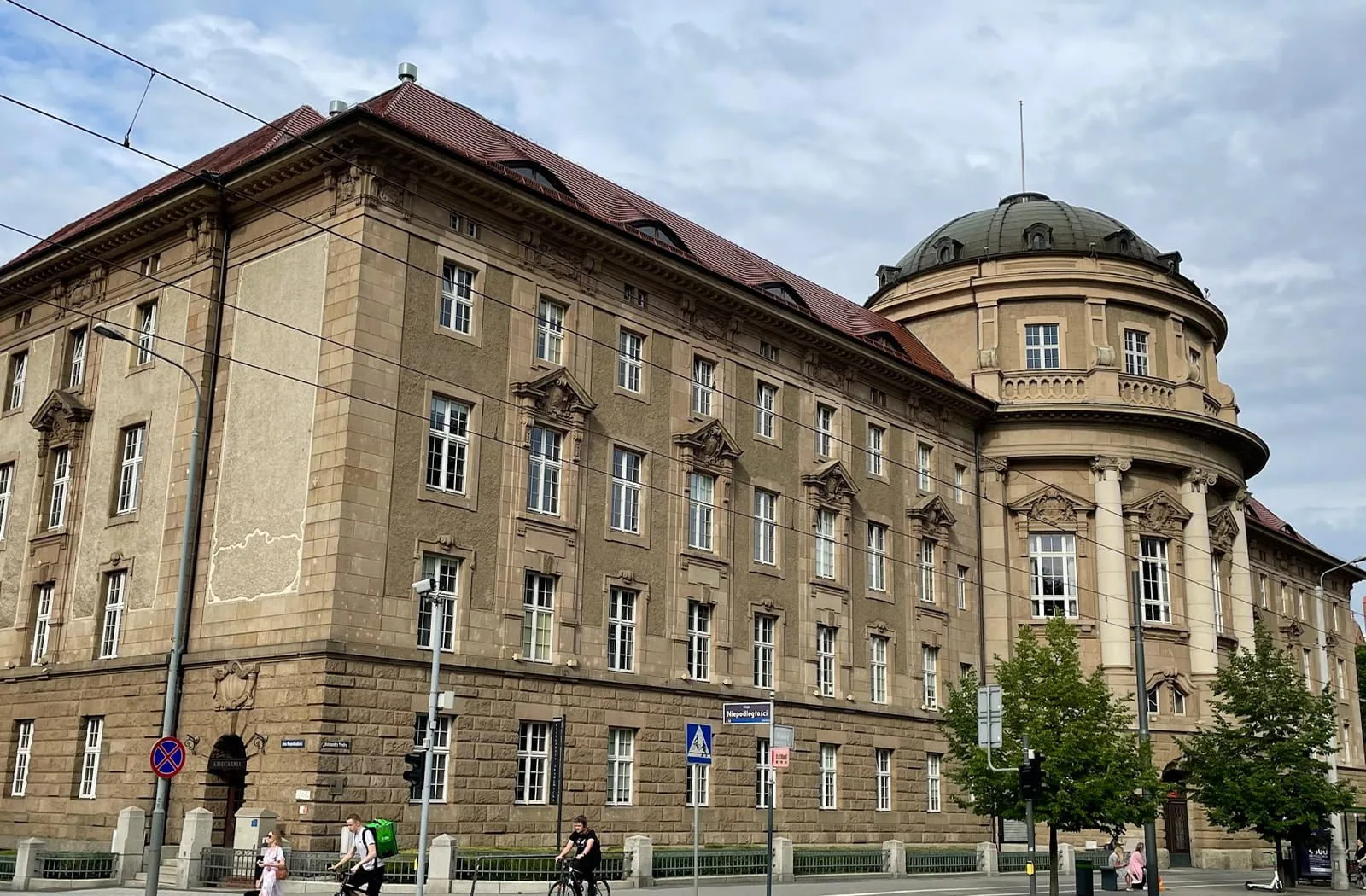 Poznan-University-of-Medical-Sciences